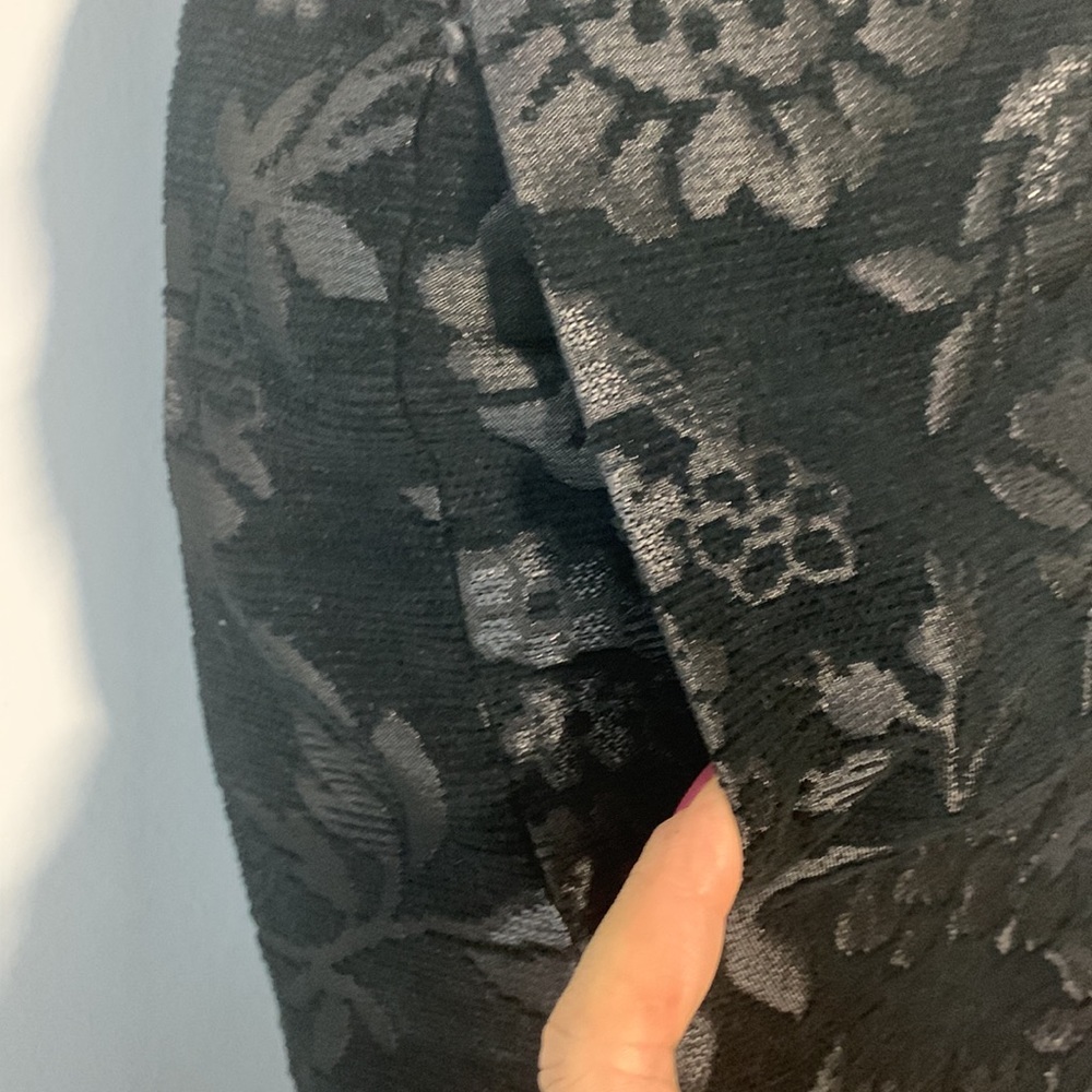 Stunning VTG Tevrow + Chase Cotton Blend Jacquard Black Pencil Skirt